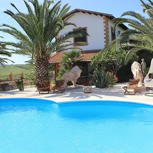 https://agriturismo-reggia-saracena.sicilyhotelsitaly.net